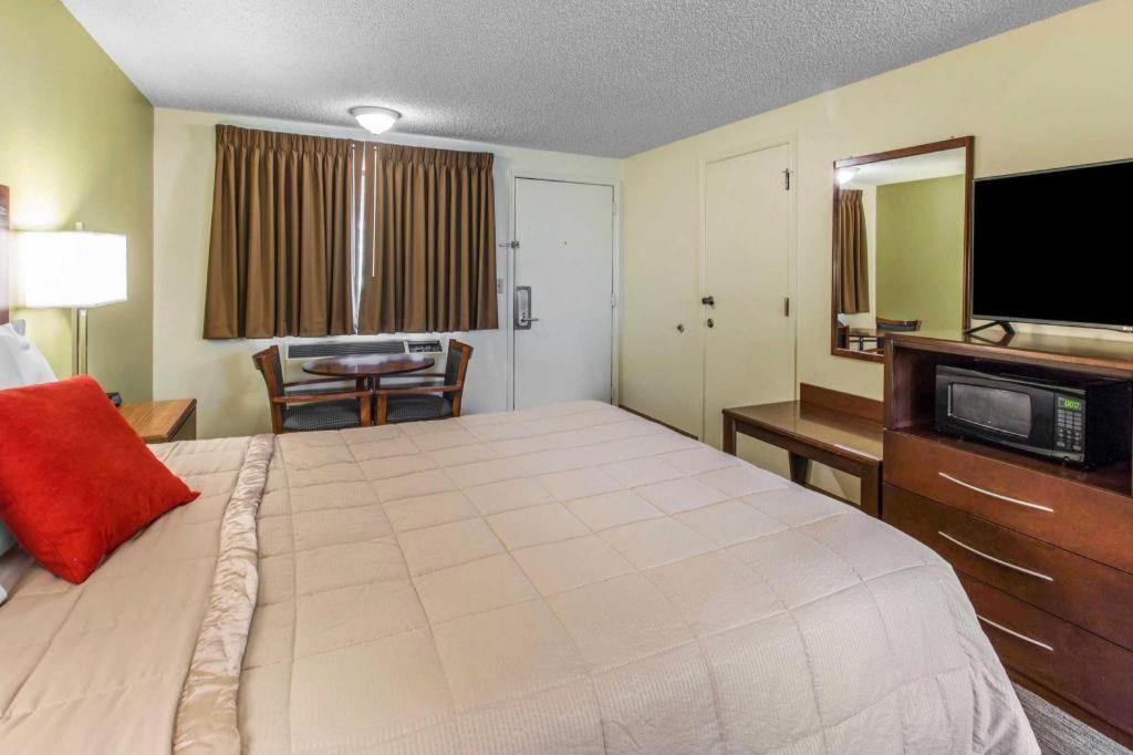 Rodeway Inn Гленвуд Спрингс Экстерьер фото